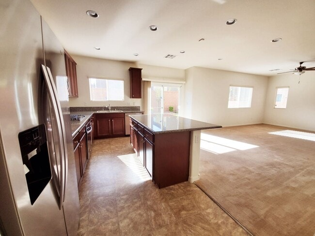 Photo - 3 BEDROOM HOME WITH ROOFTOP DECK! STRIP VIEWS!