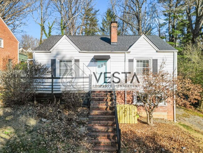 Building Photo - 18 Canterbury Rd