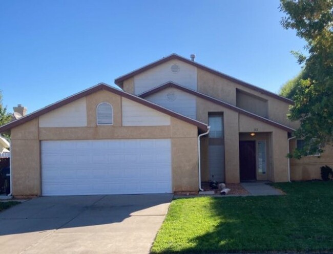 4 Bedroom - 2 bath - Single Family Home in... - 4 Bedroom - 2 bath - Single Family Home in...