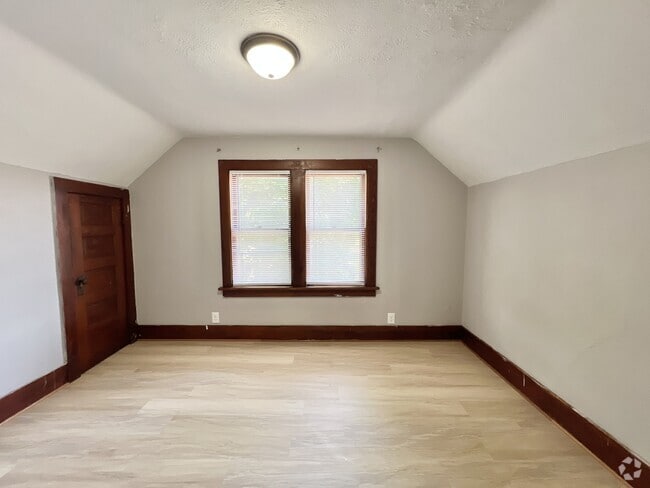 Building Photo - 1549 Porter Ave Rental
