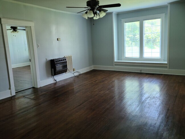 Photo - Main Street Unidad 709 A Main St