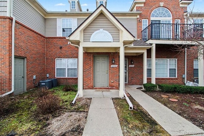 Photo - 20006 Hidden Oaks Dr