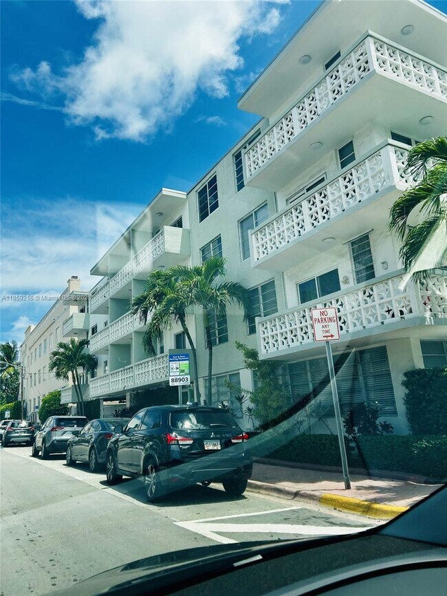 Building Photo - 949 Pennsylvania Ave Unit 311 Rental
