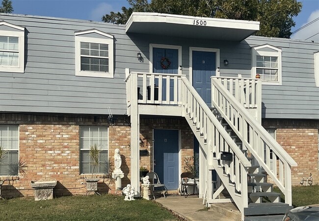 Photo - 1500 Oleander Dr