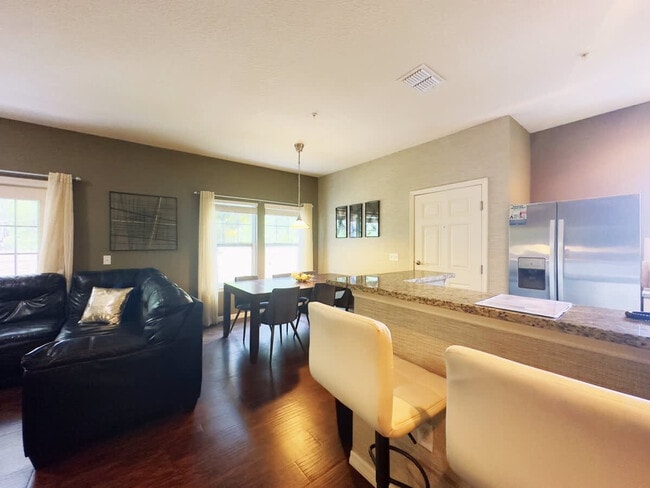 Building Photo - 8996 Silver Pl Rental