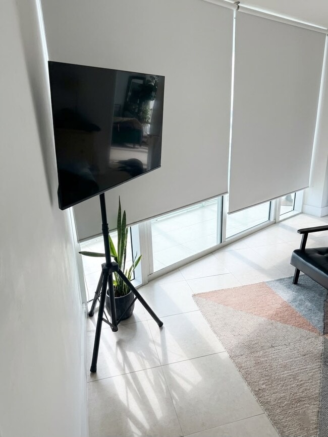 Photo - 665 NE 25th St Unit 1404