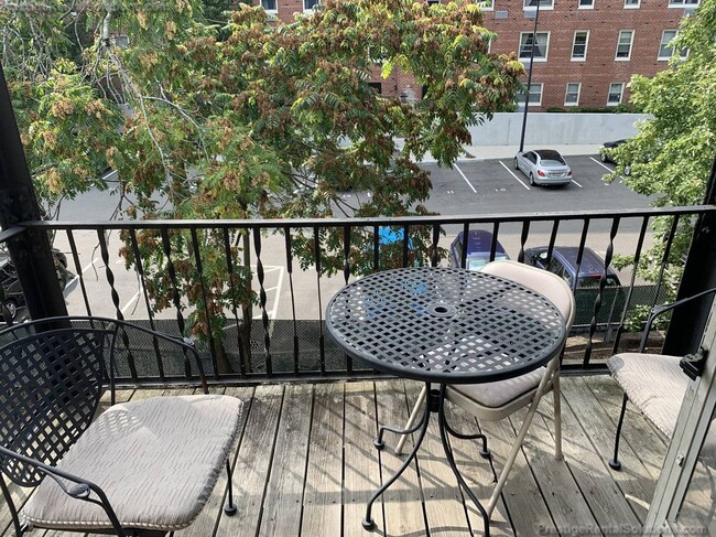 Photo - 95 Gordon St
