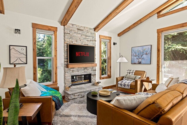 Building Photo - 89192 US-26