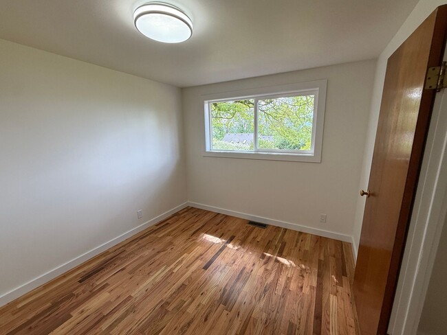 Photo - Charming Mukilteo Rambler Near Boeing & Mukilteo Beach