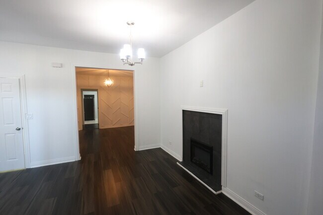 Photo - 3532 W Van Buren St Unit 1