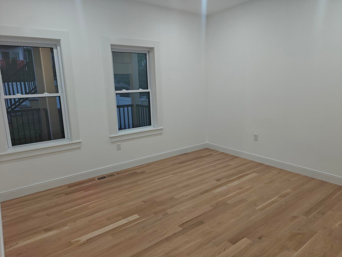 Photo - 262 Park Ave Unit 1