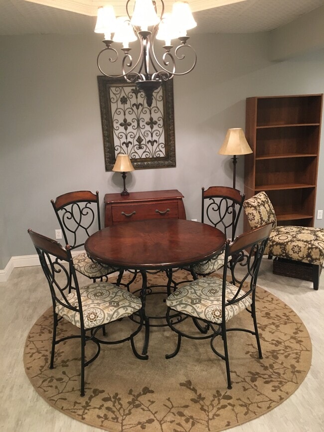 Building Photo - 2680 The Terraces Way Unit Apt A