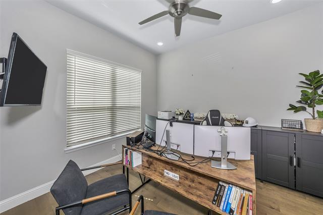 Photo - 467 Chambers Pl