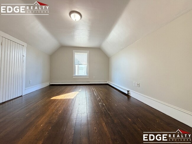 3 Lawrence Pl