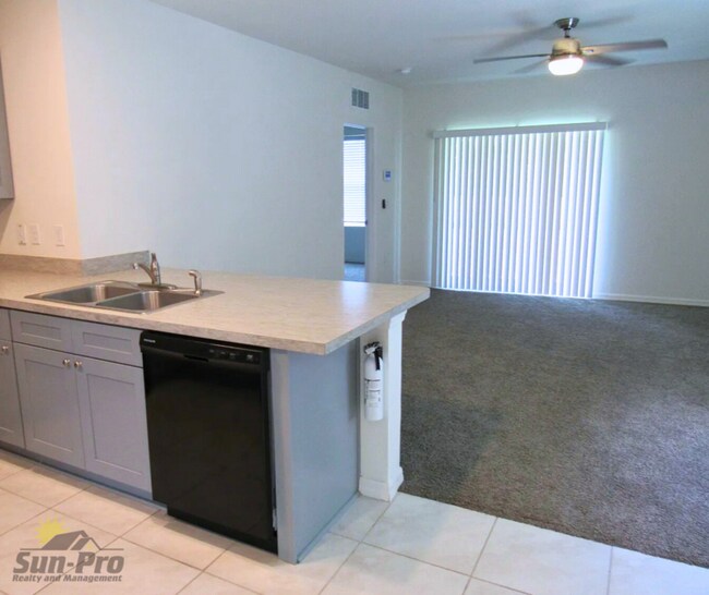 Photo - 507 Armoyan Wy House