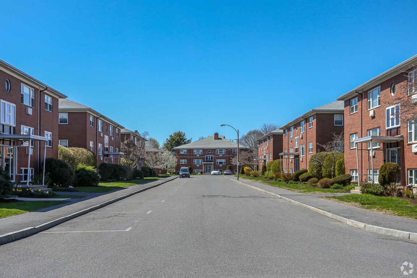 6 Entrada a Whitman Rd - Garden Grove Condominium