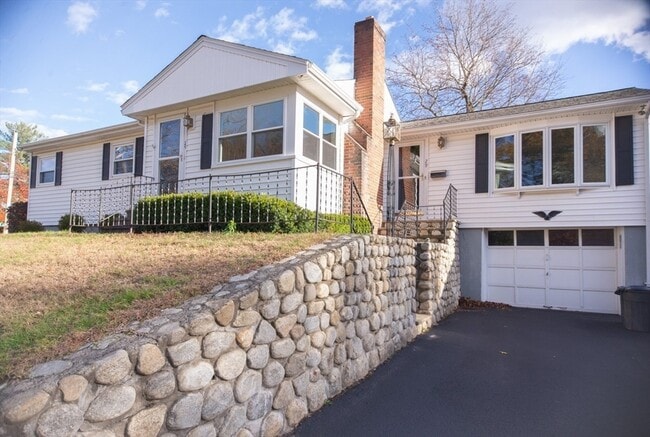 Building Photo - 29 Rainbow Ave