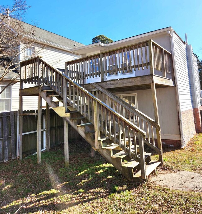 Adorable upstairs apartment - Adorable upstairs apartment