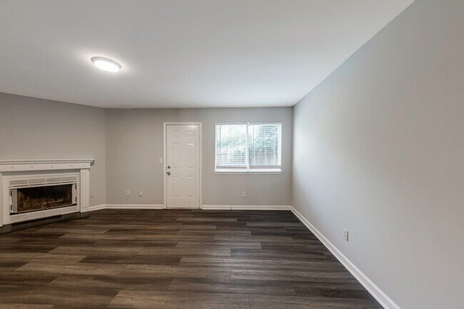 Photo - 776 Crestside Ct