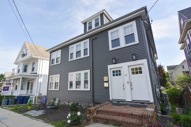Building Photo - 48 Farquhar St Unit 2