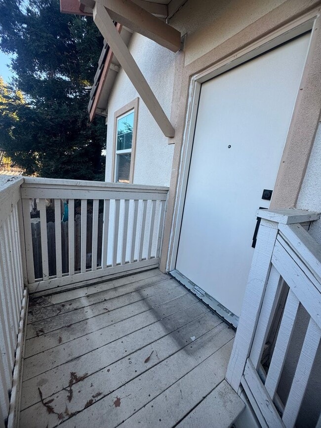 Studio with All Utilities Included! - Studio with All Utilities Included!