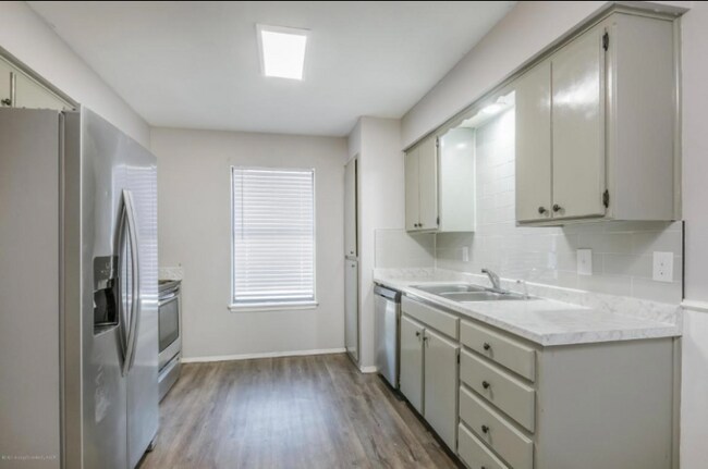 Photo - 611 Butterfield Trail