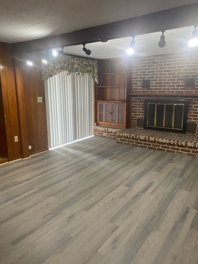 Photo - 3 bed 2 bath