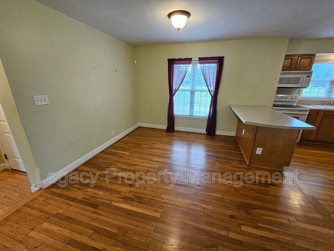 Photo - 1425 Union Cross Rd