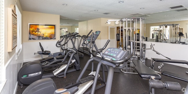 GIMNASIO - WATERFORD LANDING APARTMENTS