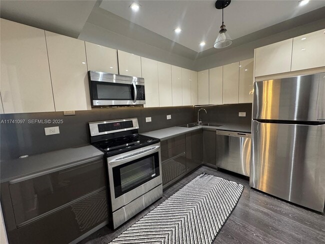 Photo - 9381 E Bay Harbor Dr Unit 301S