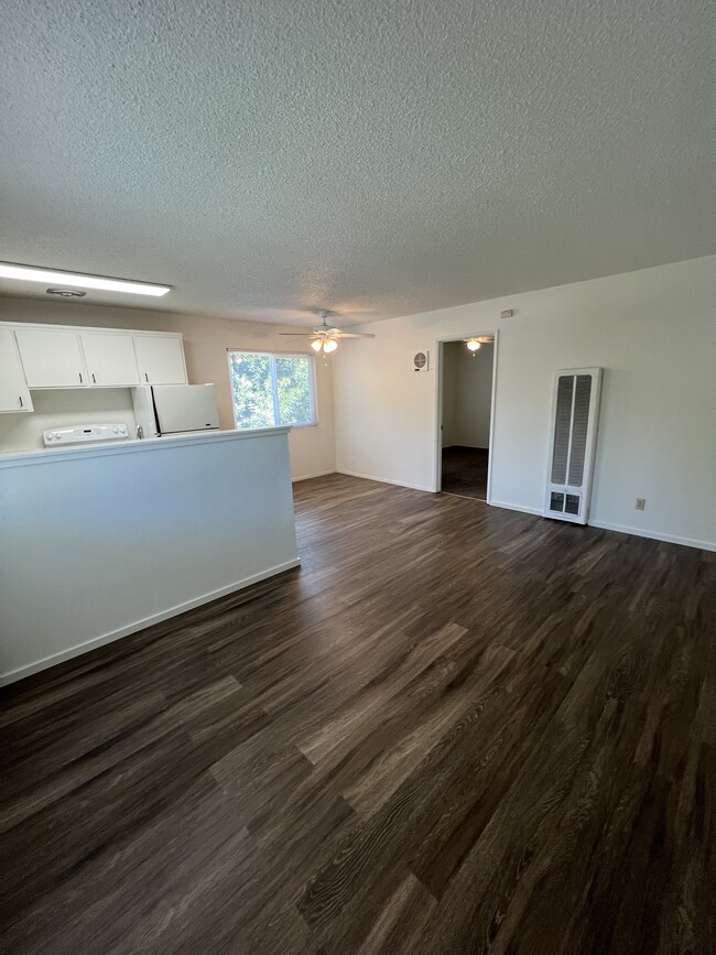 Photo - 1351 Arcadian Ave