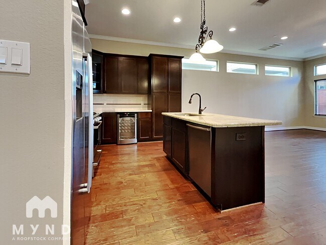 Photo - 5938 Kiam St