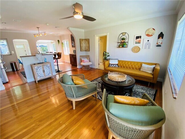 Photo - 1516 Plunkett St