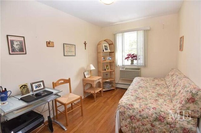 Photo - 2301 Gerritsen Ave