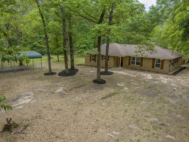 14701 Cedar Ln Loop