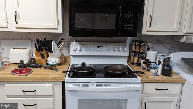 Photo - 412 Northwood Cir