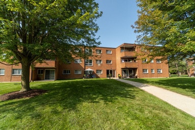 Photo - Woodland Trail Apartments