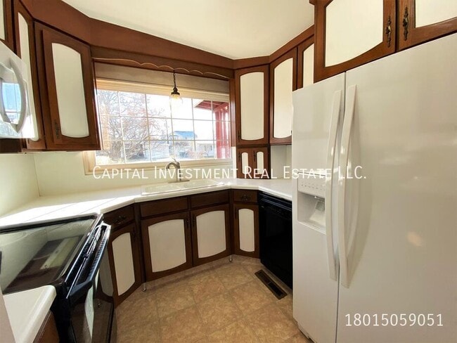 Photo - 1455 E 4230 S