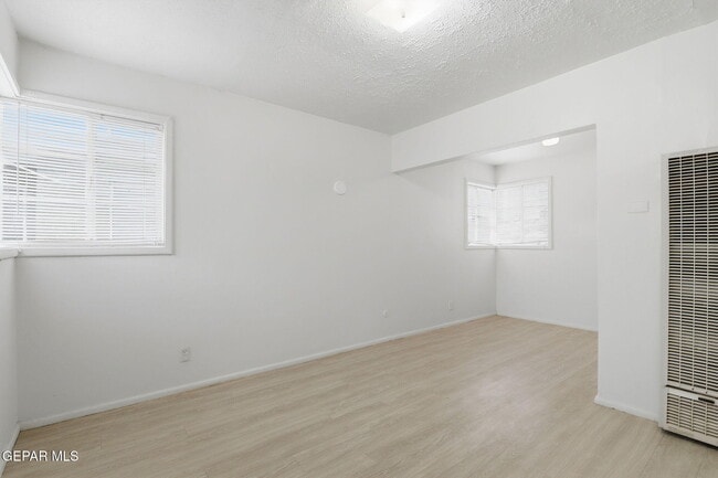 Photo - 3912 Kemp Ave Unit 6