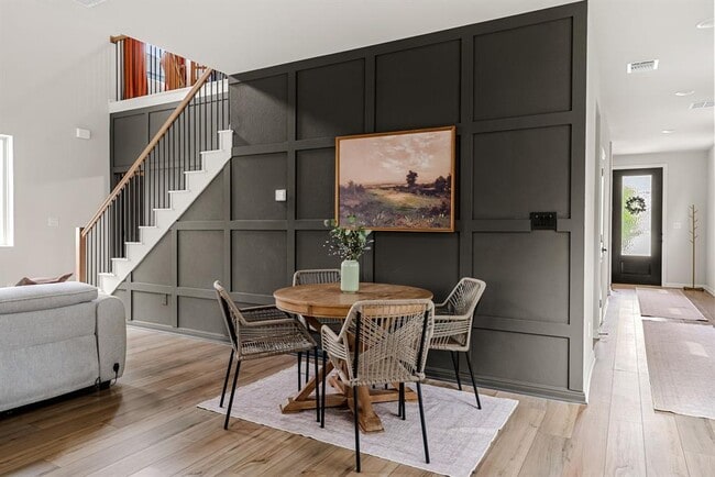 Photo - 217 McCrae Dr