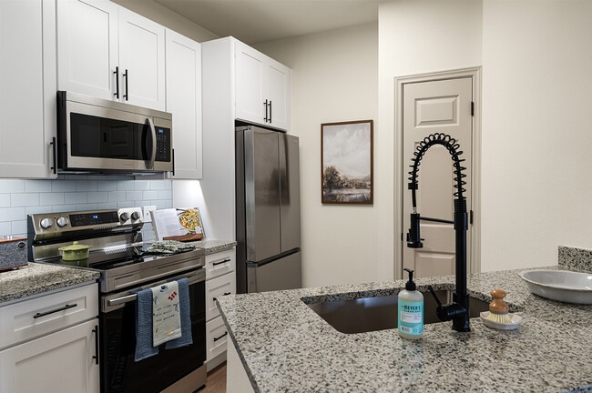 Building Photo - Cortland Wortham