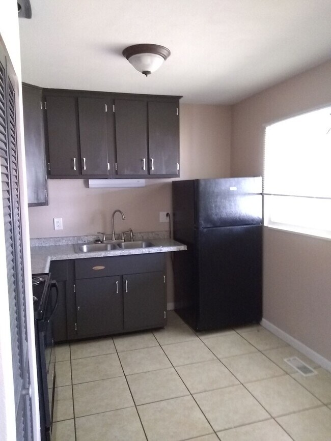 Photo - 113 E Poos Dr Unit 115A