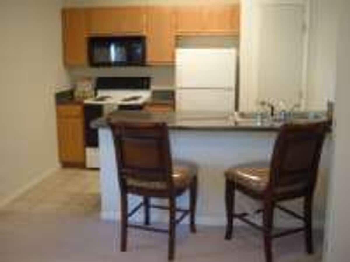Photo - Country Club Apartments
