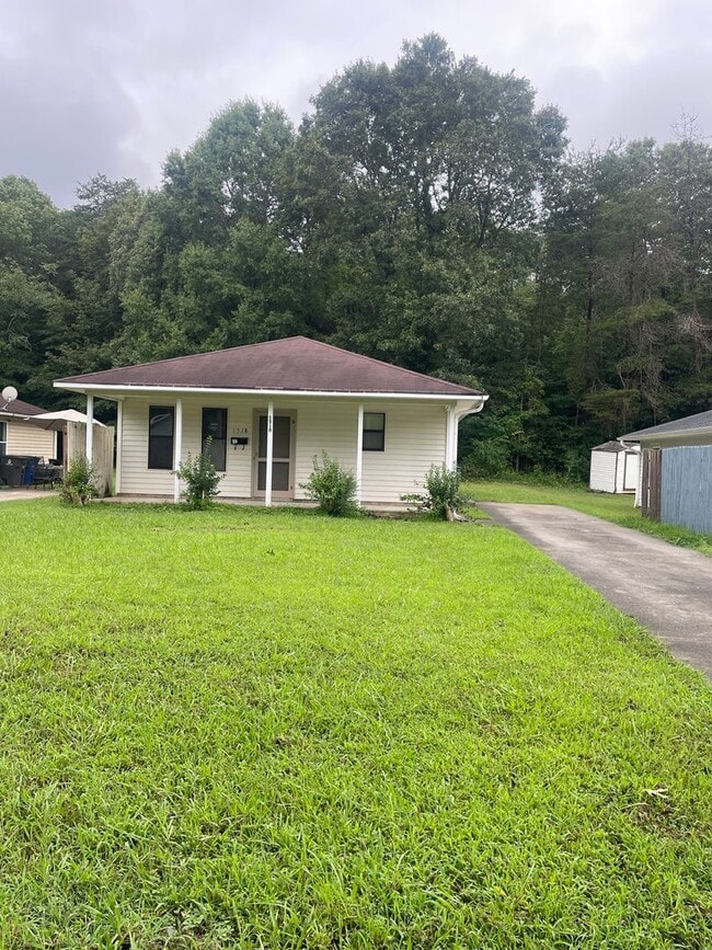 Building Photo - 1518 Longview Dr Rental