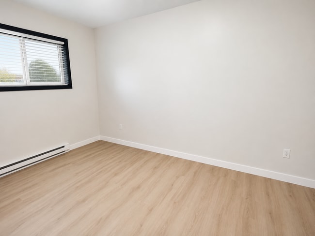 921 N 96th St Unit 14