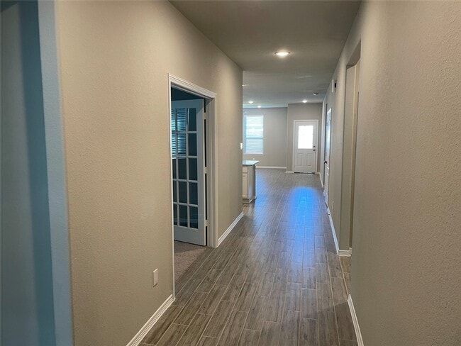 Photo - 803 Cypress Smt Rd