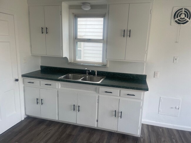 Photo - 20110 Mountville Dr