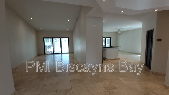 Photo - 21369 SW 92nd Ave