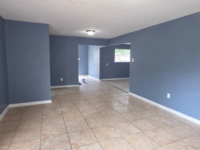 Photo - 6515 Linden St