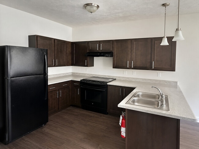 Building Photo - City View Townhomes